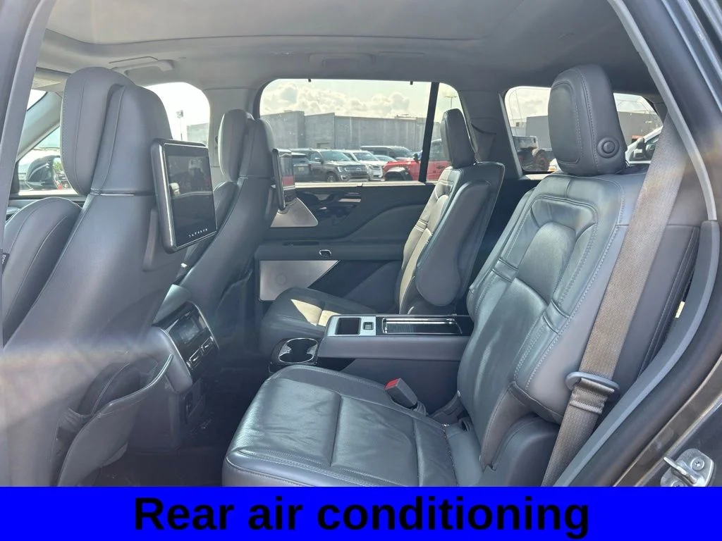 Used 2020 Gray Lincoln Grand Touring image 7