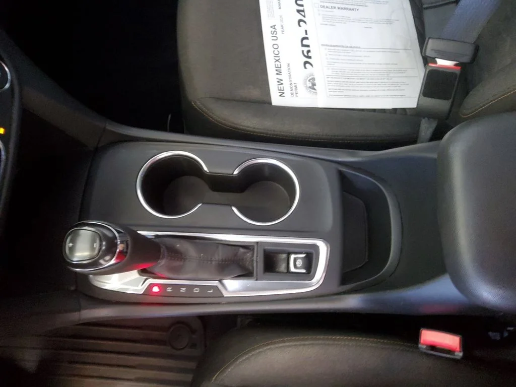 Used 2020 White Chevrolet LT image 23
