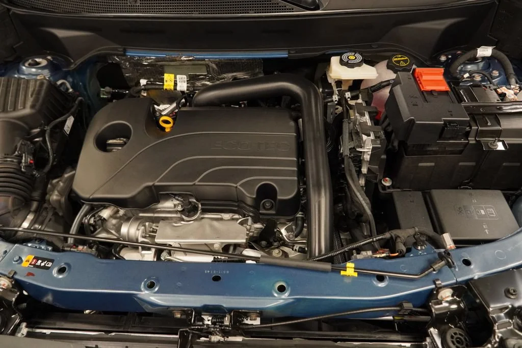 New 2027 Lakeshore Blue Metallic Chevrolet AWD LT image 38