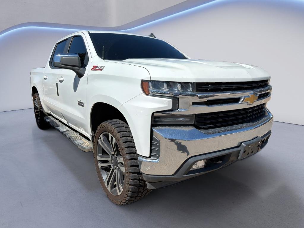 Used 2019 Summit White Chevrolet LT image 3