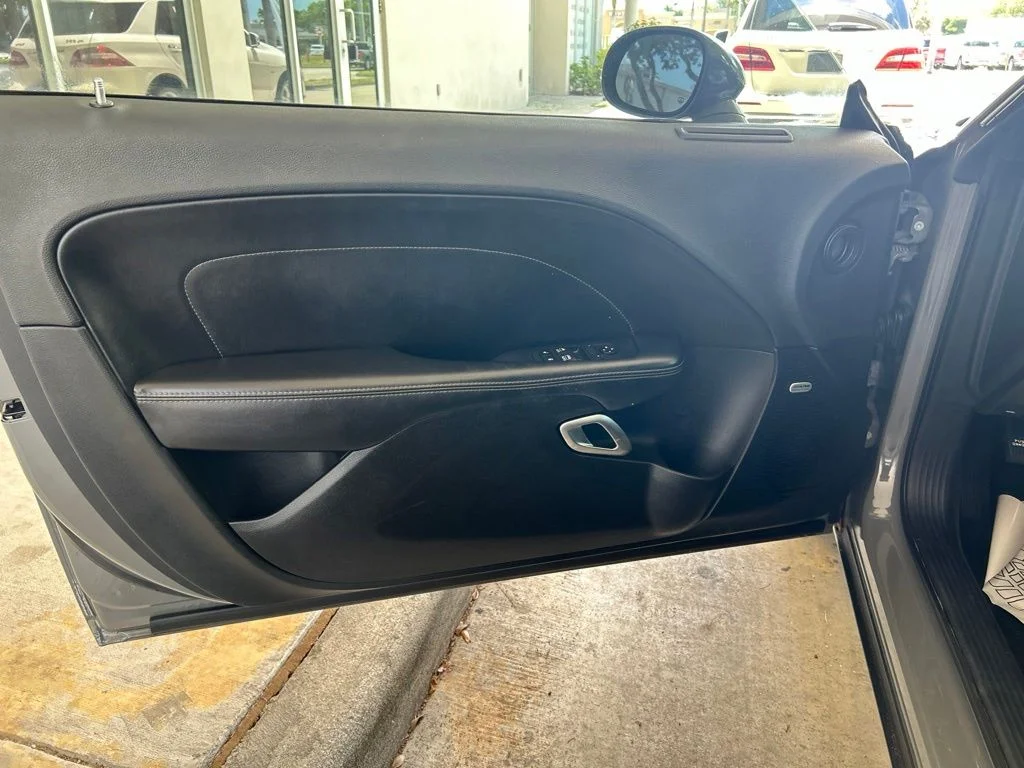 Used 2019 Gray Dodge SXT image 28