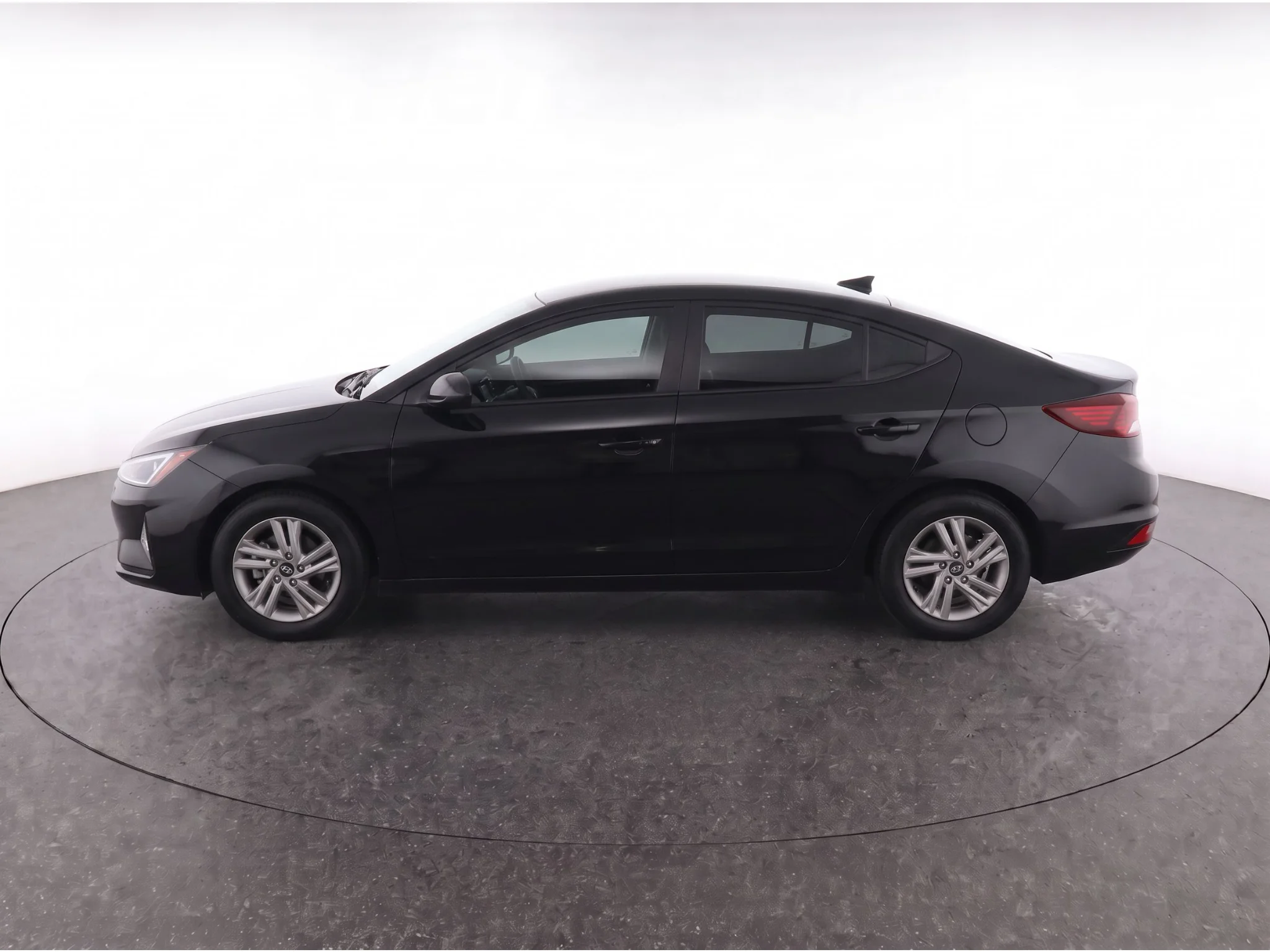 Used 2020 Phantom Black Hyundai SEL image 7