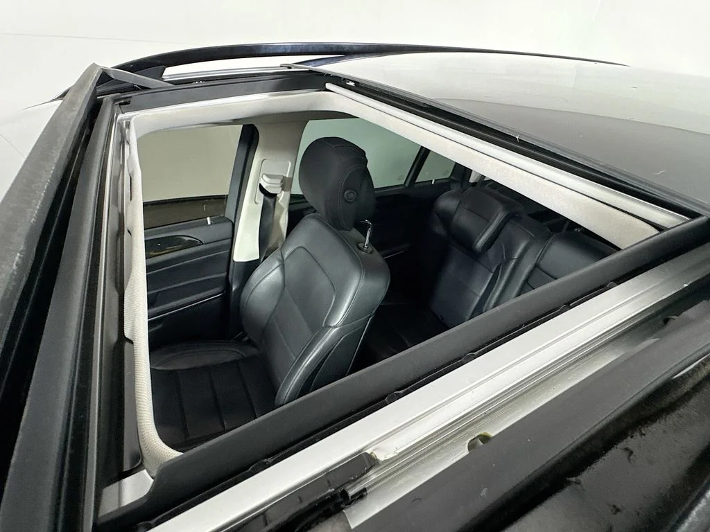 Used 2018 Gray Mercedes-Benz GLS 550 image 24