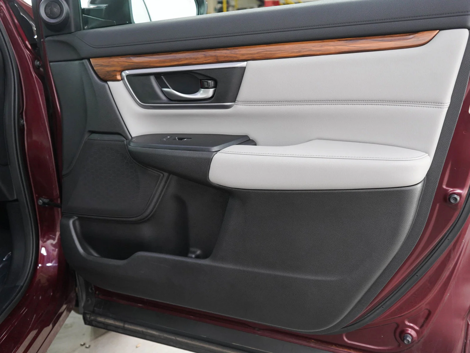 Used 2017  Honda EXL image 10