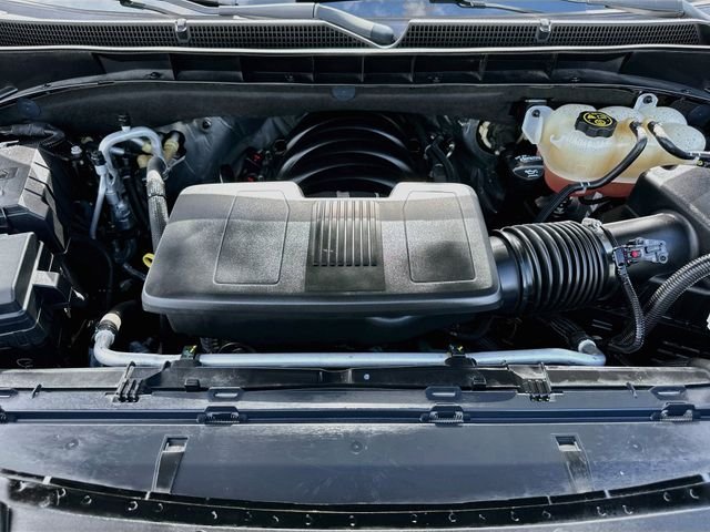 Used 2022 Black GMC SLT image 34