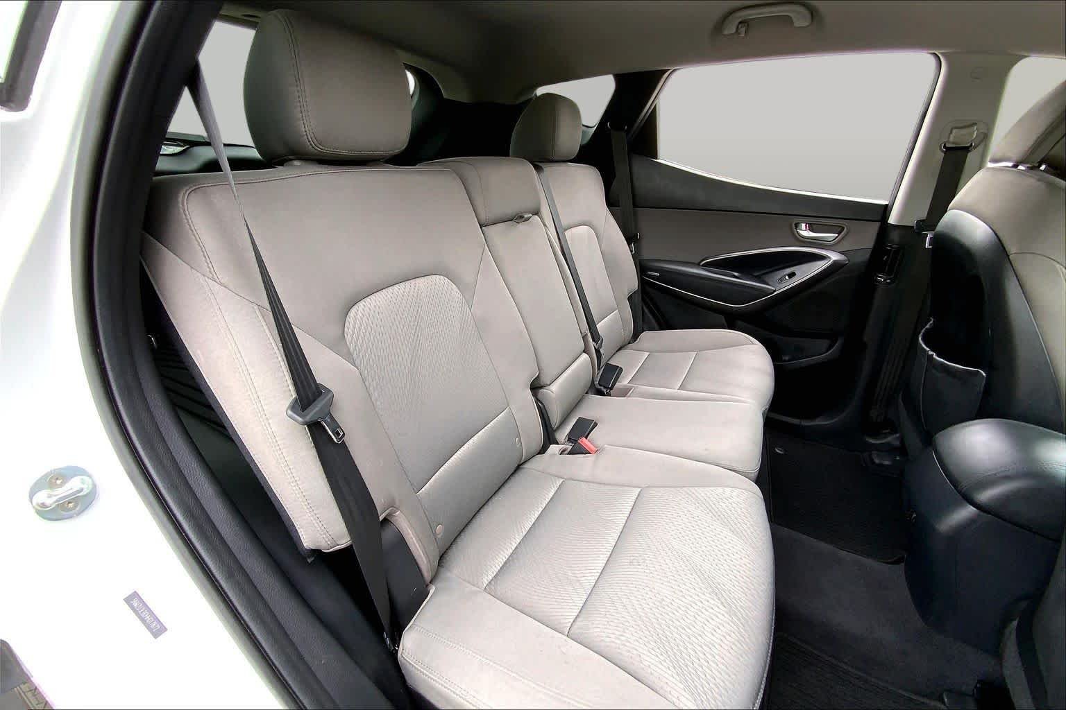 Used 2017 Frost White Pearl Hyundai 2.4L image 19