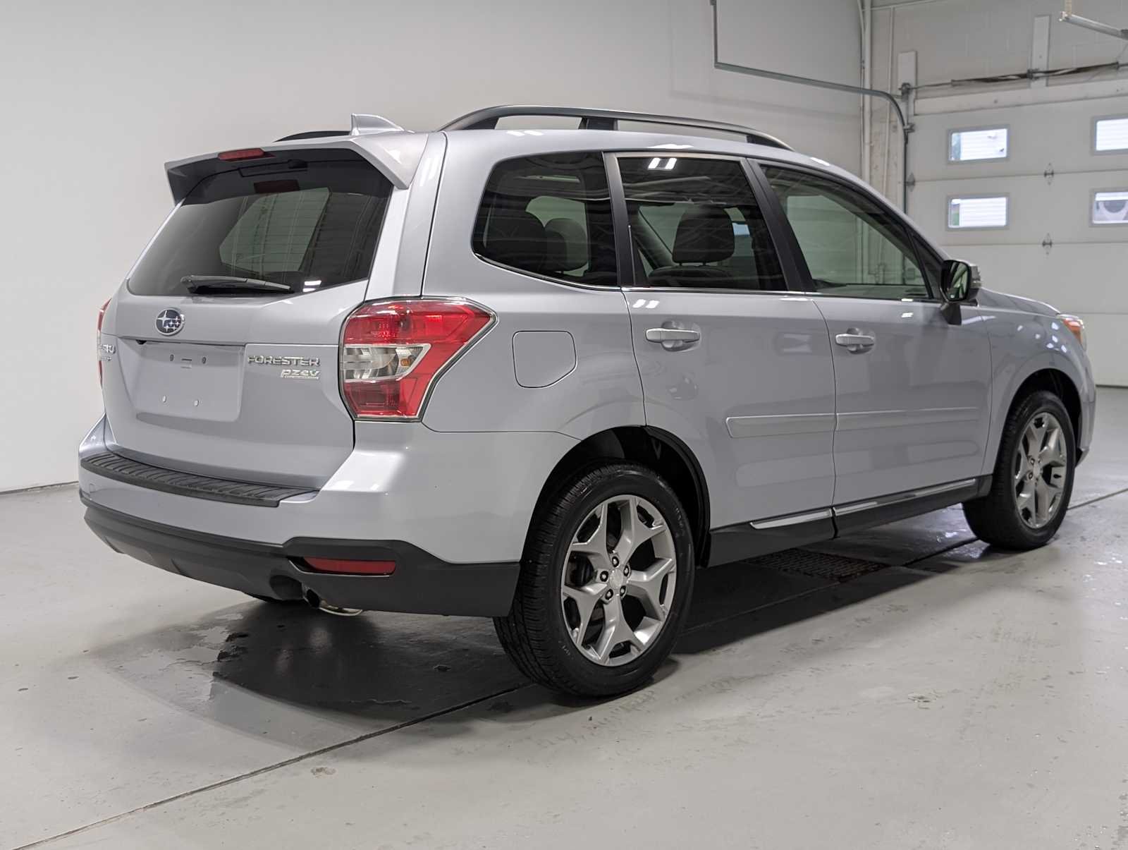 Used 2016 Ice Silver Metallic Subaru 2.5i Touring image 8