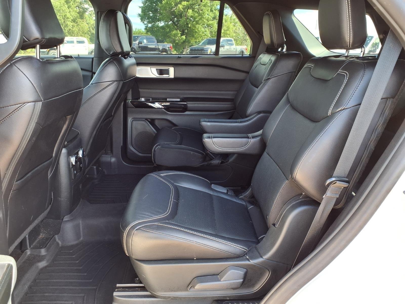 Used 2023 Star White Metallic Tri-Coat Ford ST image 22