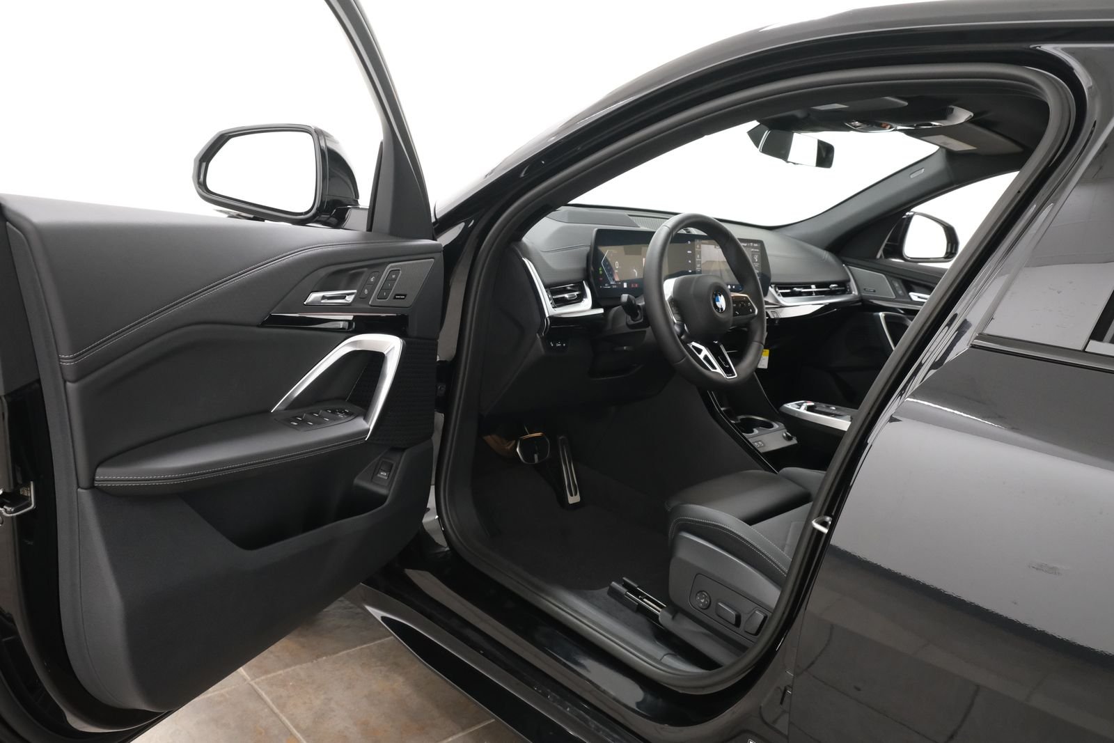 New 2026 Black Sapphire Metallic BMW xDrive28i image 24