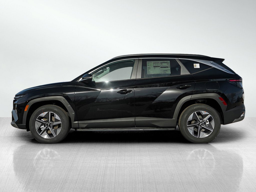New 2026 Phantom Black Hyundai SEL Premium AWD image 4