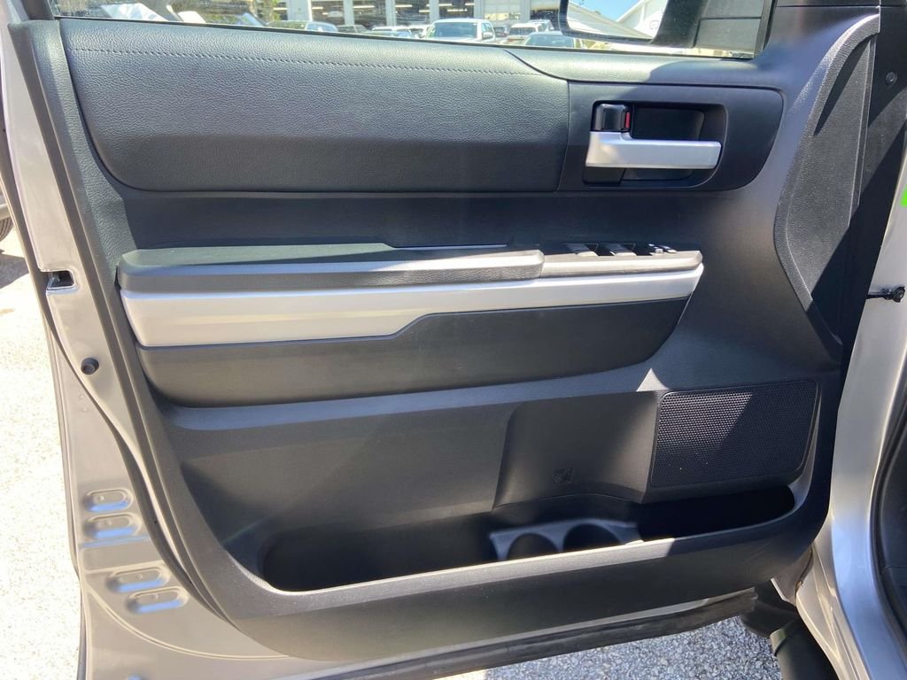 Used 2021 Silver Toyota SR5 image 12