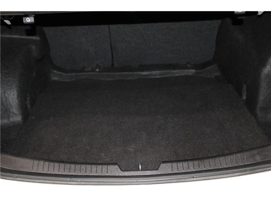 Used 2023 Summit White Chevrolet LT image 21