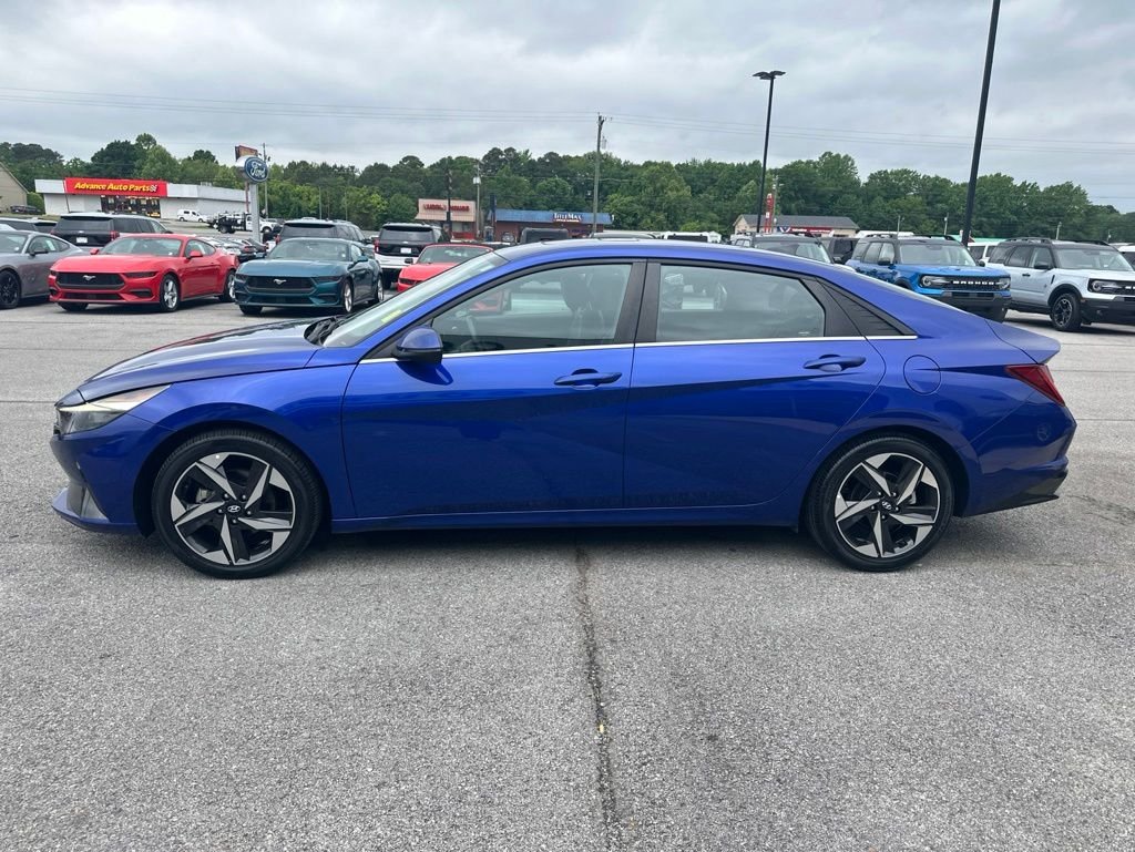 Used 2023 Blue Hyundai Limited image 4