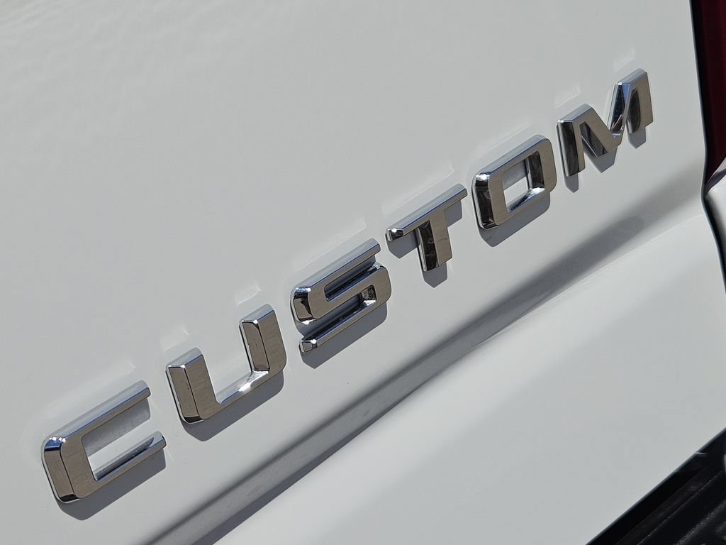 2026 Chevrolet Silverado 2500 HD Custom - Photo 8