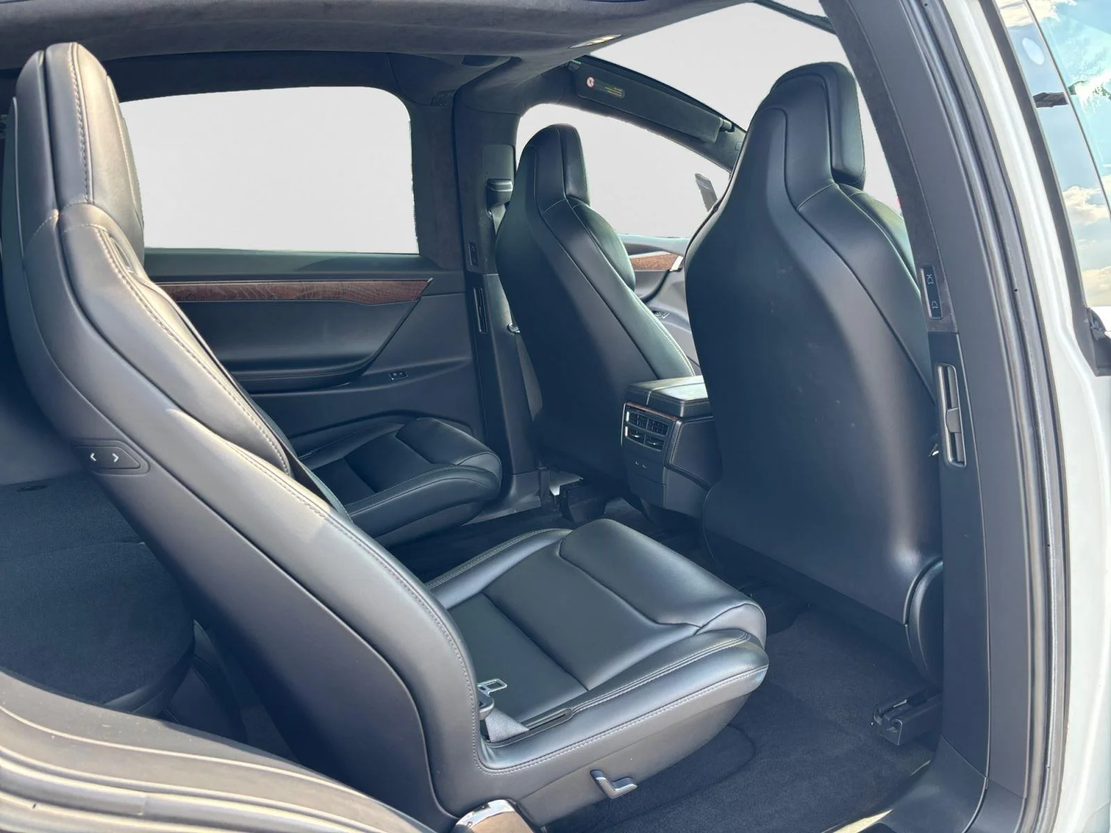 Used 2018 Pearl White Multi-Coat Tesla 75D image 42