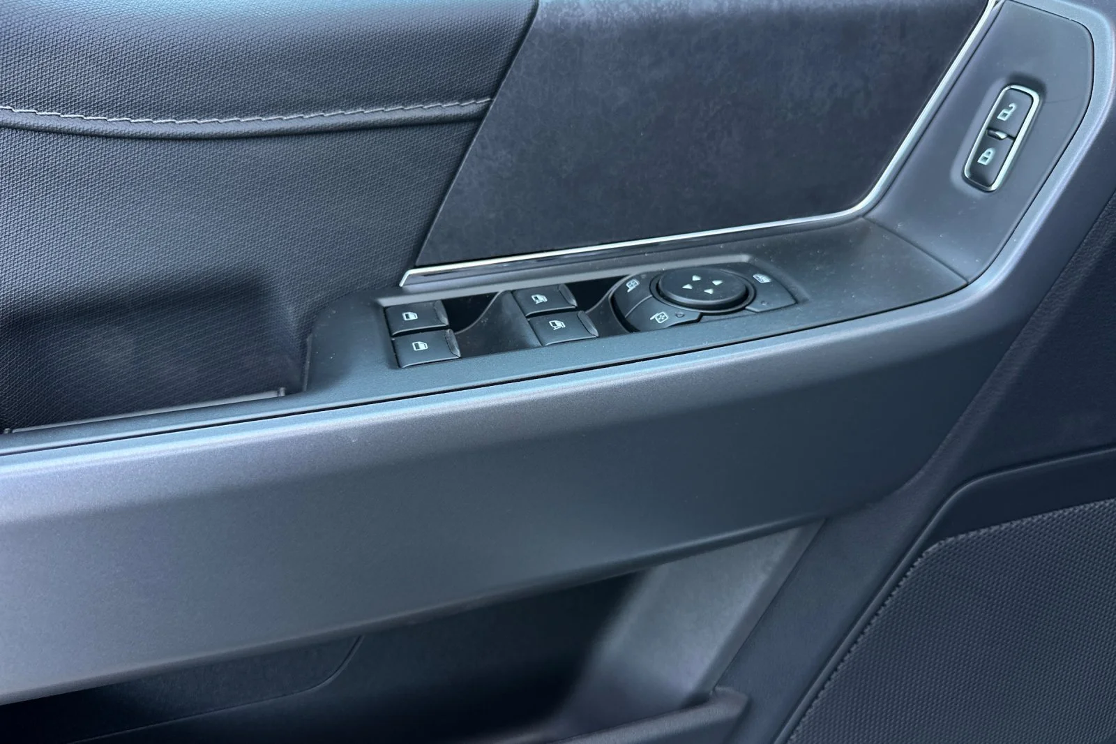 New 2026 Oxford White Ford XLT image 10