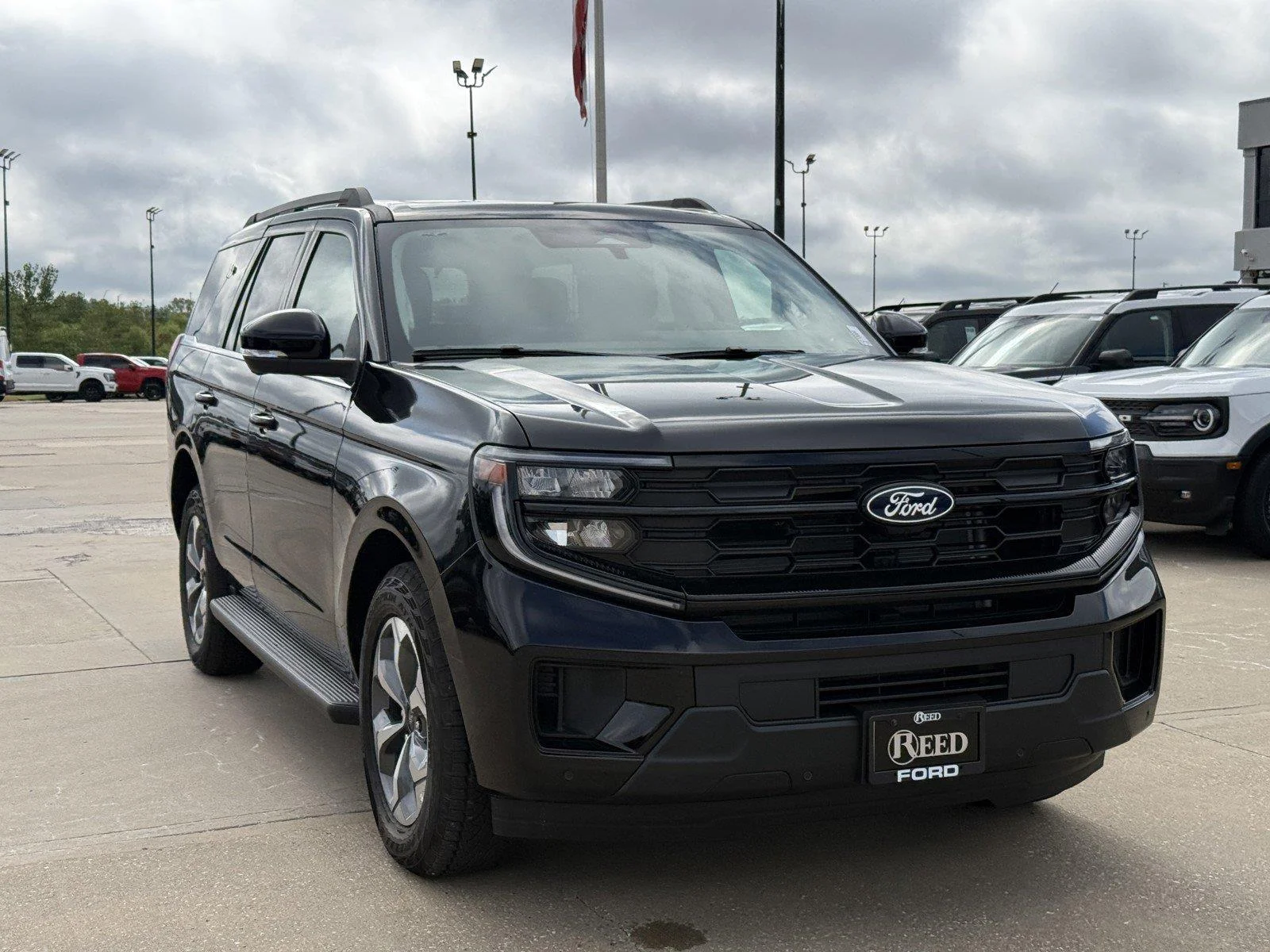 New 2027 Dark Matter Gray Metallic Ford Active image 2