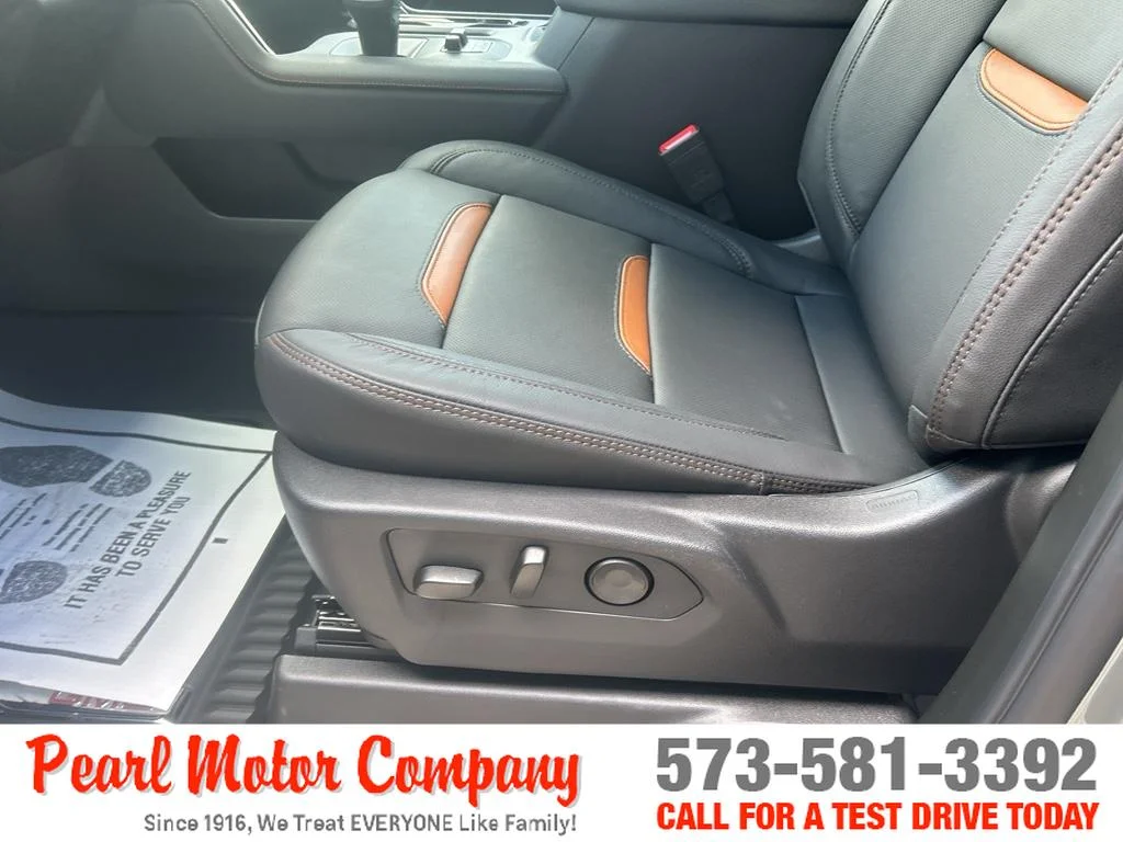 New 2026 Sterling Metallic GMC AT4 image 11