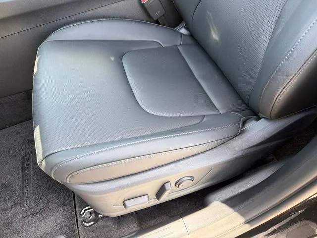 New 2026 Fusion Black Kia EX image 20