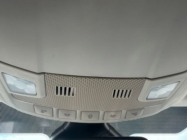 Used 2022 White Ford SEL image 23