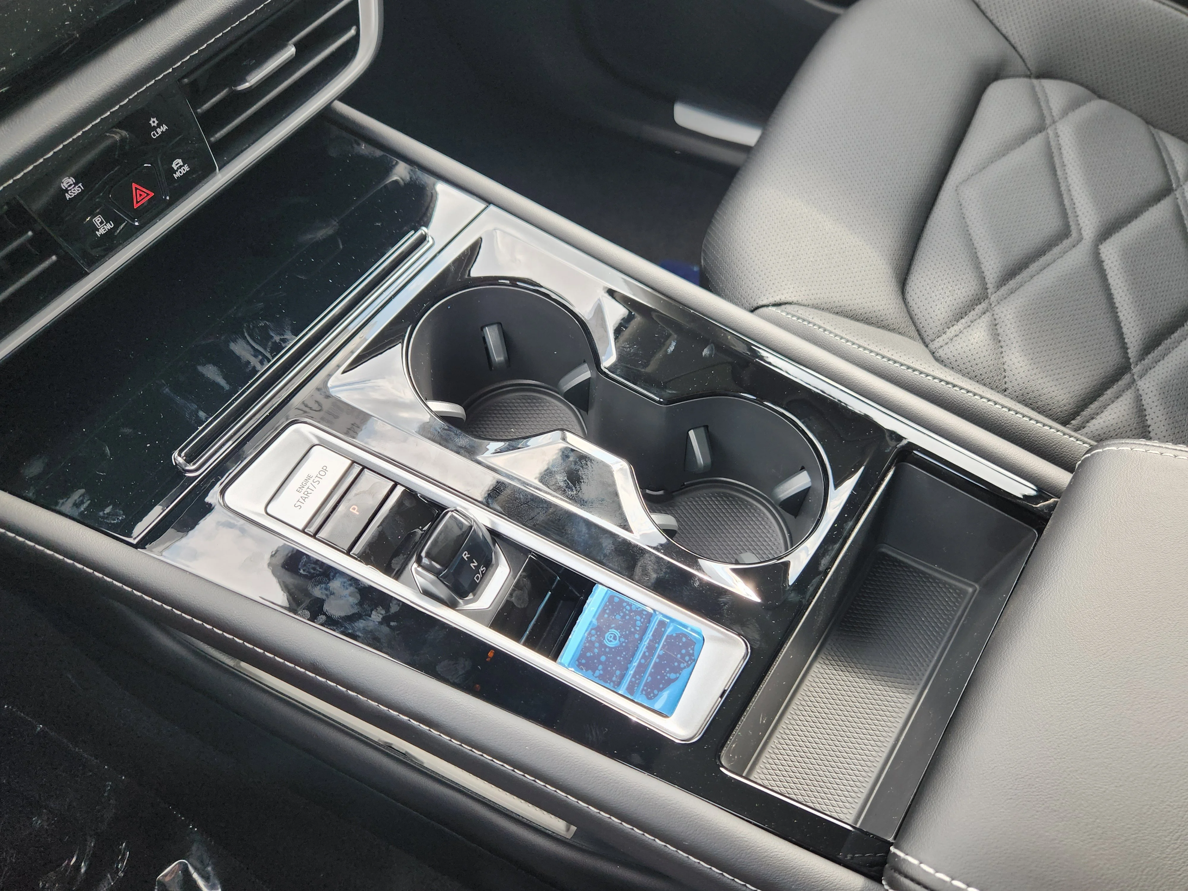 New 2026 Silver Volkswagen 2.0T SE w/Technology image 14