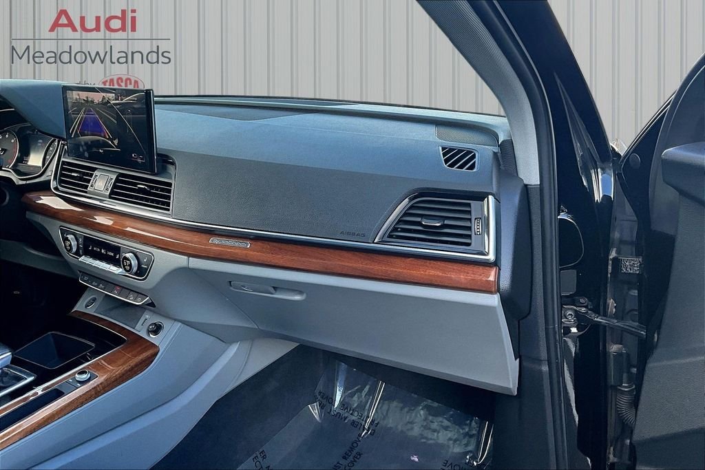 Used 2023  Audi 40 Premium image 26
