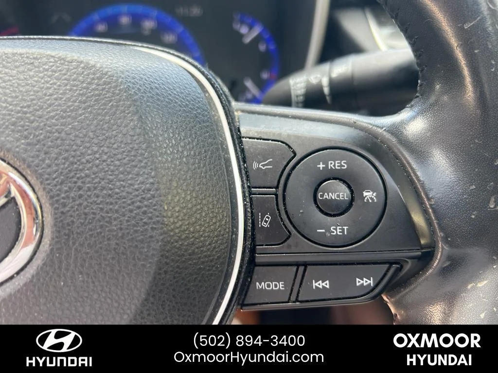 Used 2020 Black Sand Pearl Toyota XLE image 8