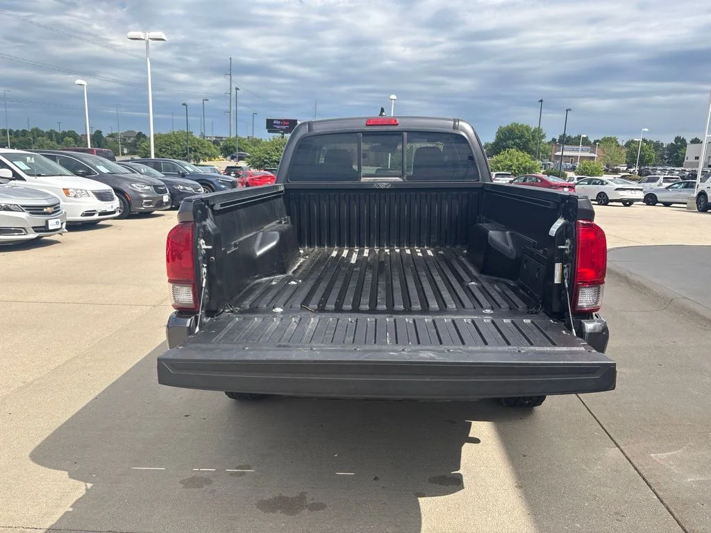 Used 2020 Gray Toyota SR image 27