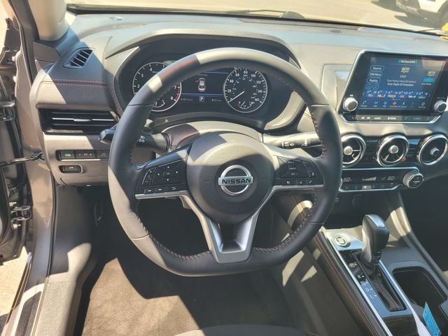 Used 2022 Gray Nissan SR image 30