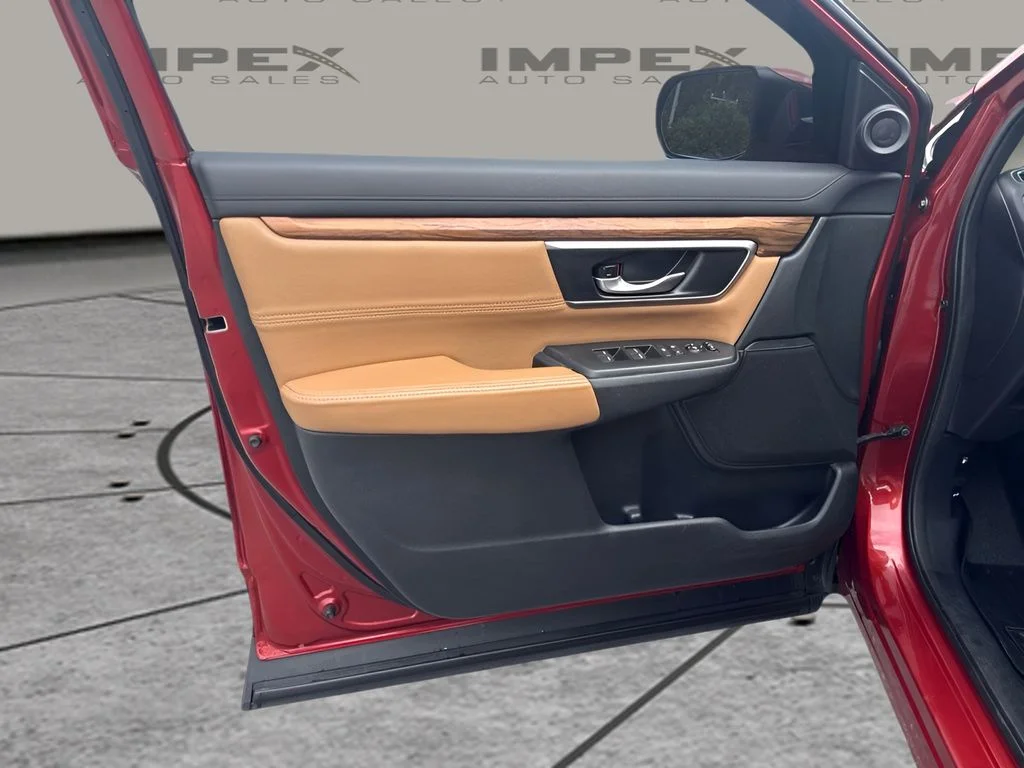 Used 2018  Honda EX image 17