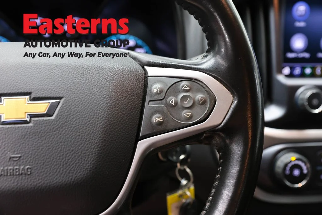 Used 2022 Blue Chevrolet LT image 16