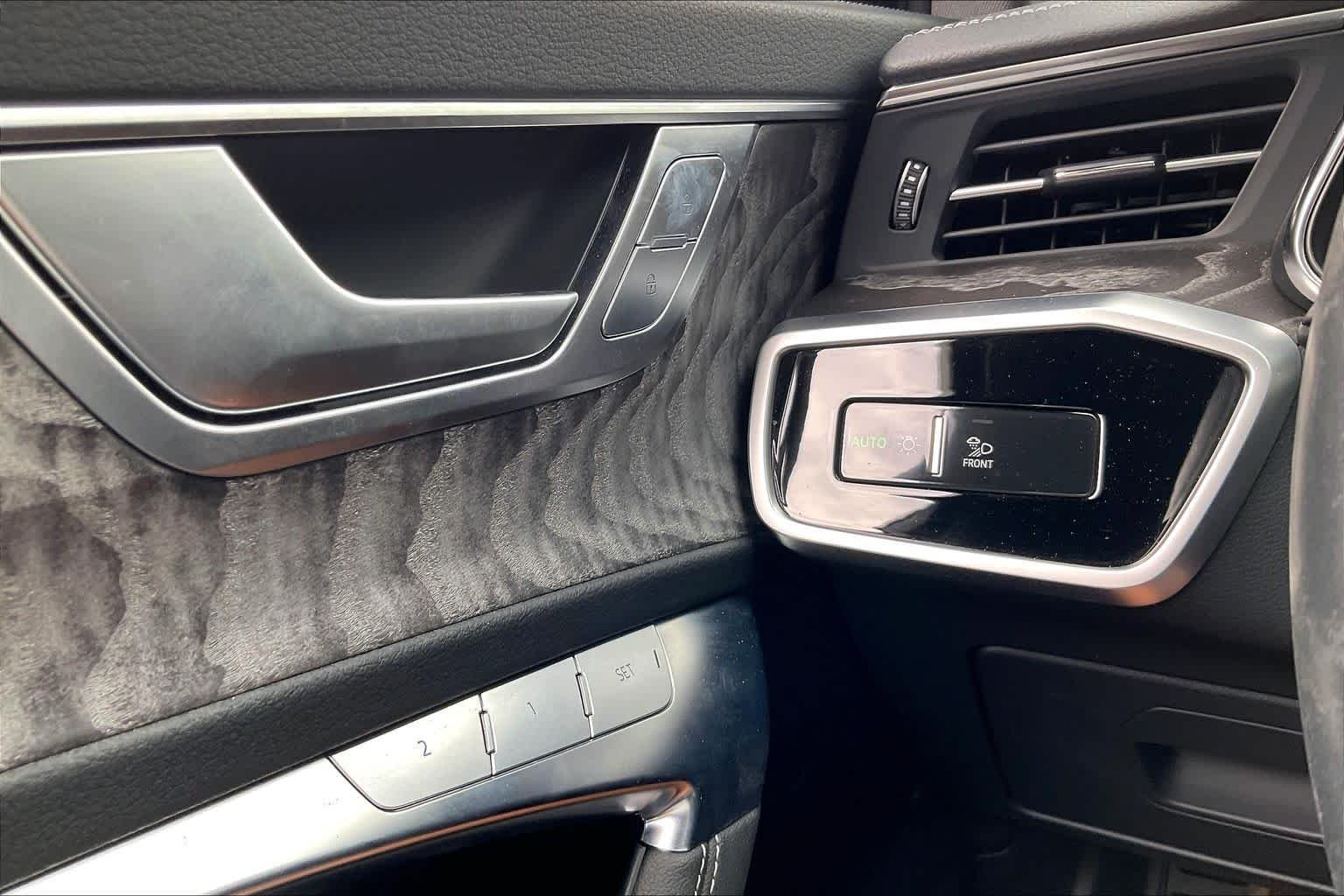 Used 2024 Daytona Gray Pearl Effect Audi Premium Plus image 32
