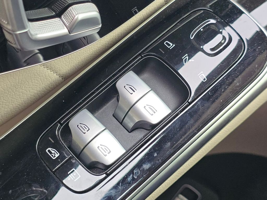 Certified Used 2024 Black Mercedes-Benz S 580e image 27