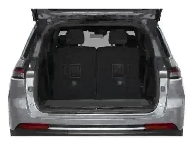 New 2026 Bright White Clear-Coat Exterior Paint Jeep Limited image 8