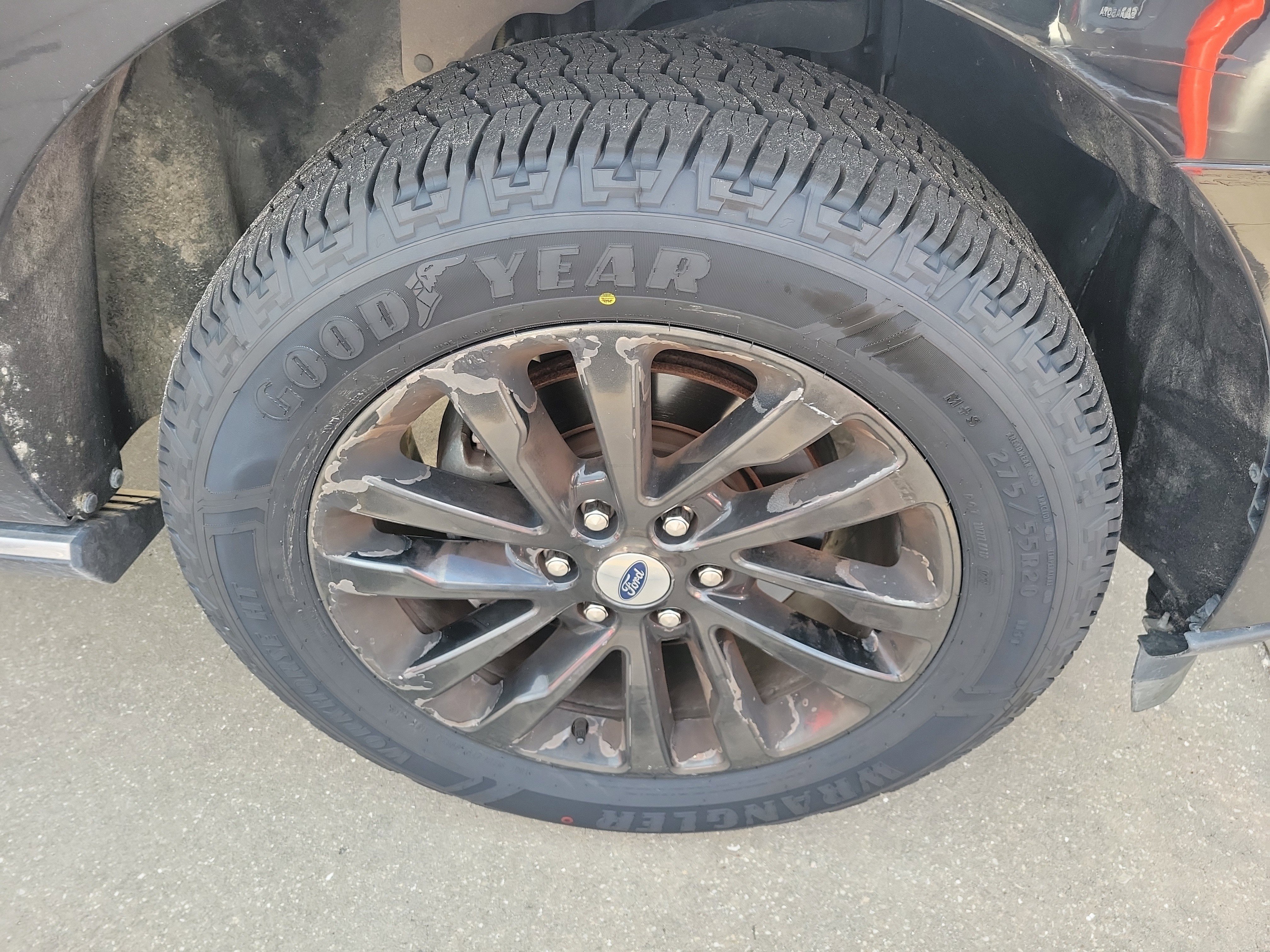 Used 2020 Black Ford Limited image 8