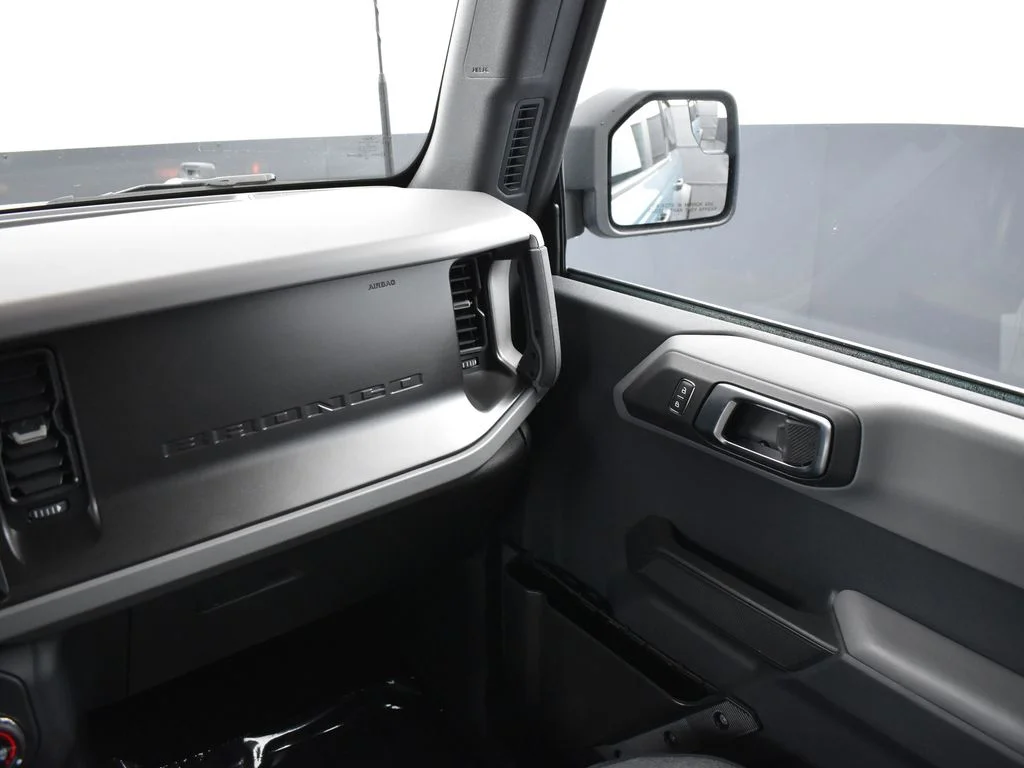 2022 Ford Bronco 4-Door Base - Photo 17