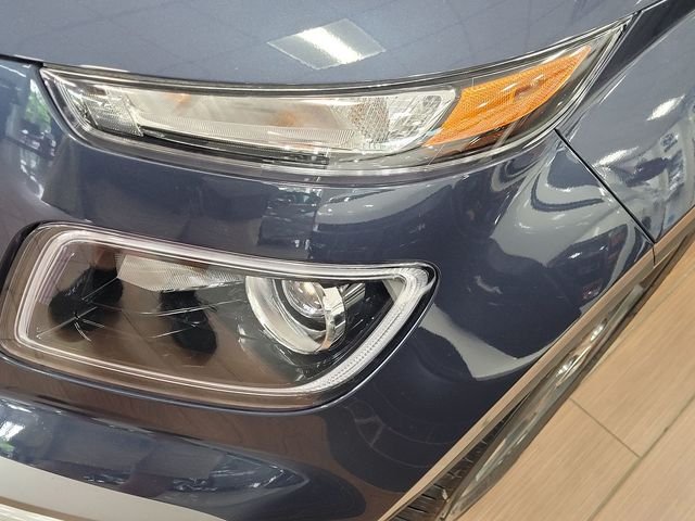 2025 Hyundai Venue Limited - Photo 12