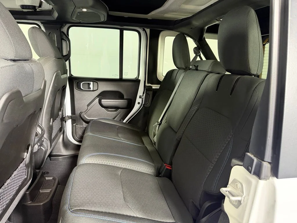 Used 2024 White Jeep Rubicon 4xe image 19