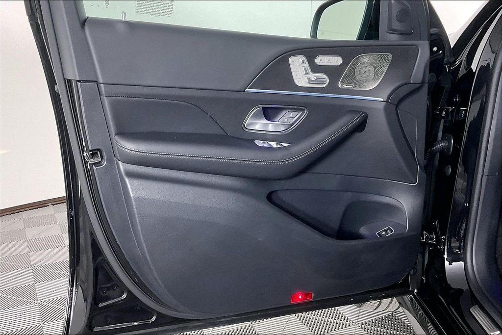 2026 Mercedes-Benz GLS Base - Photo 15