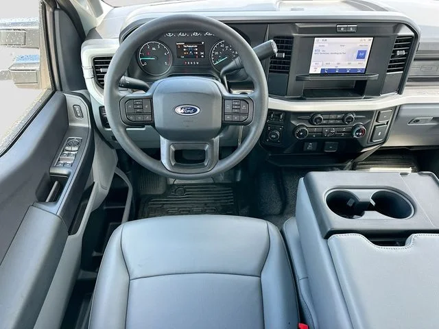 New 2026 Oxford White Ford XL image 15