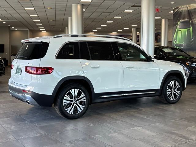 New 2026 Polar White Mercedes-Benz GLB 250 image 37