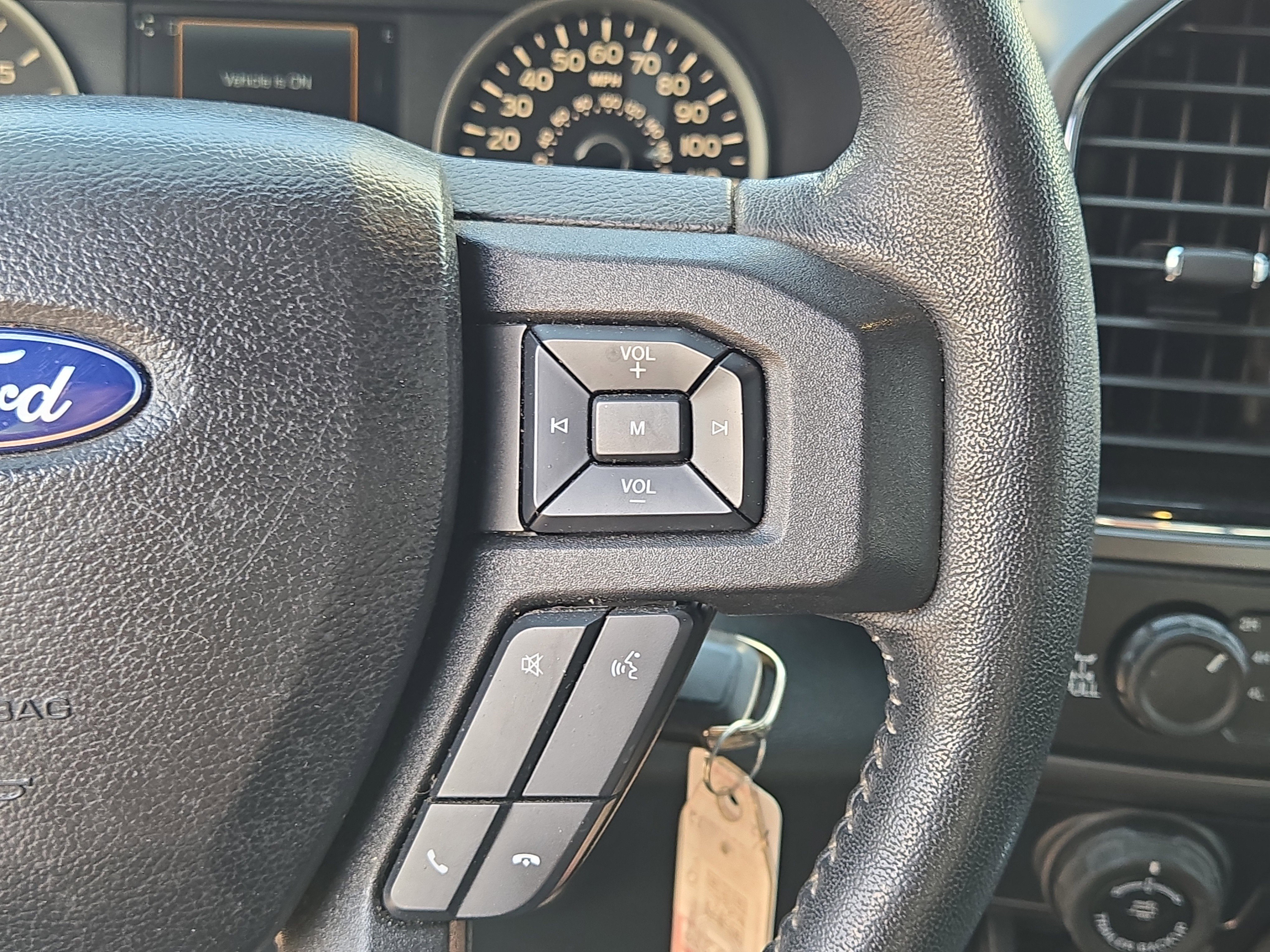 Used 2020 Gray Ford LARIAT image 25