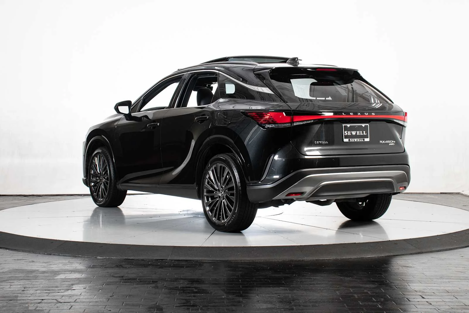 Certified Used 2025 CAVIAR Lexus Luxury image 4