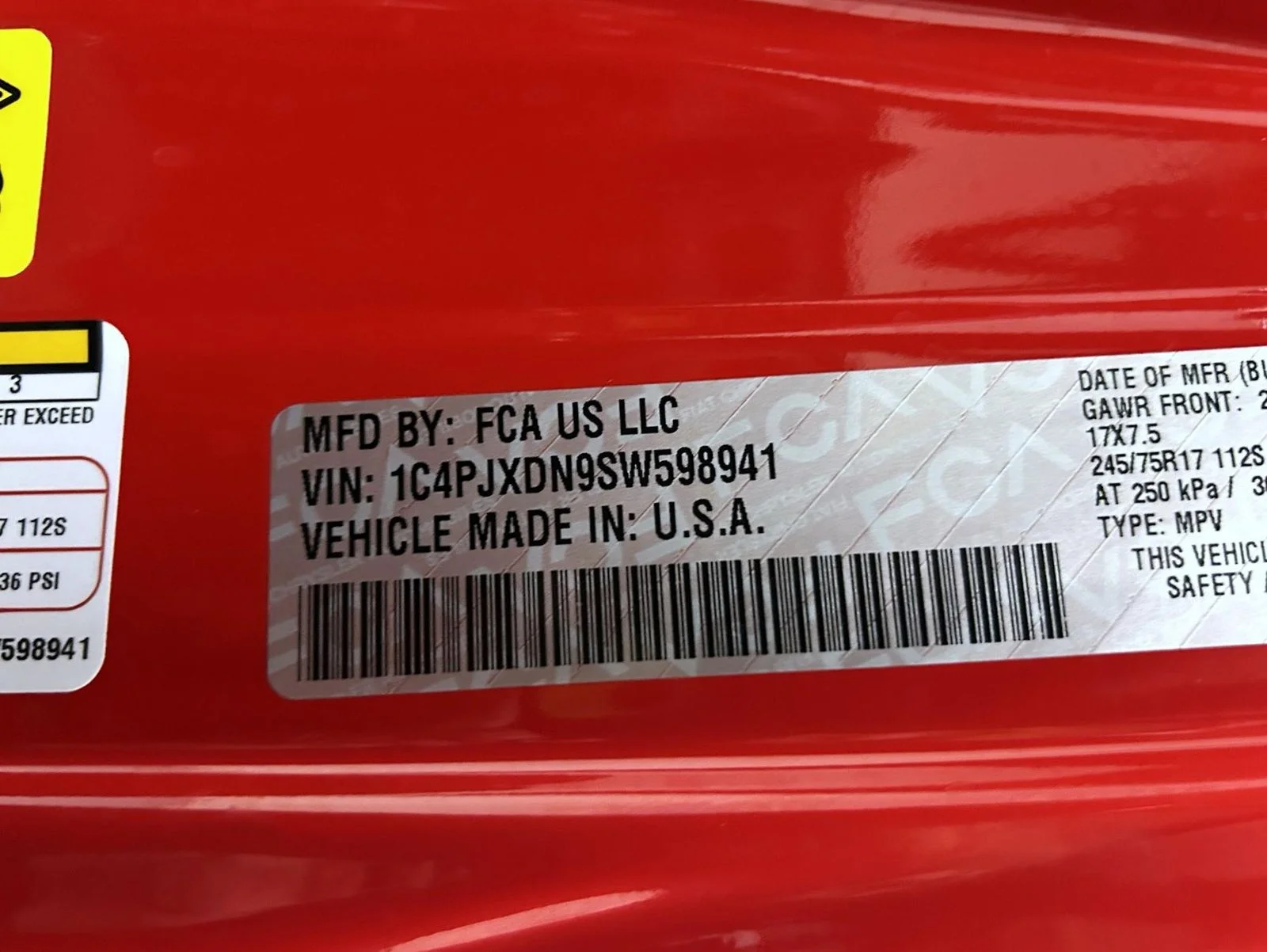 Used 2025 Red Jeep Sport S image 25