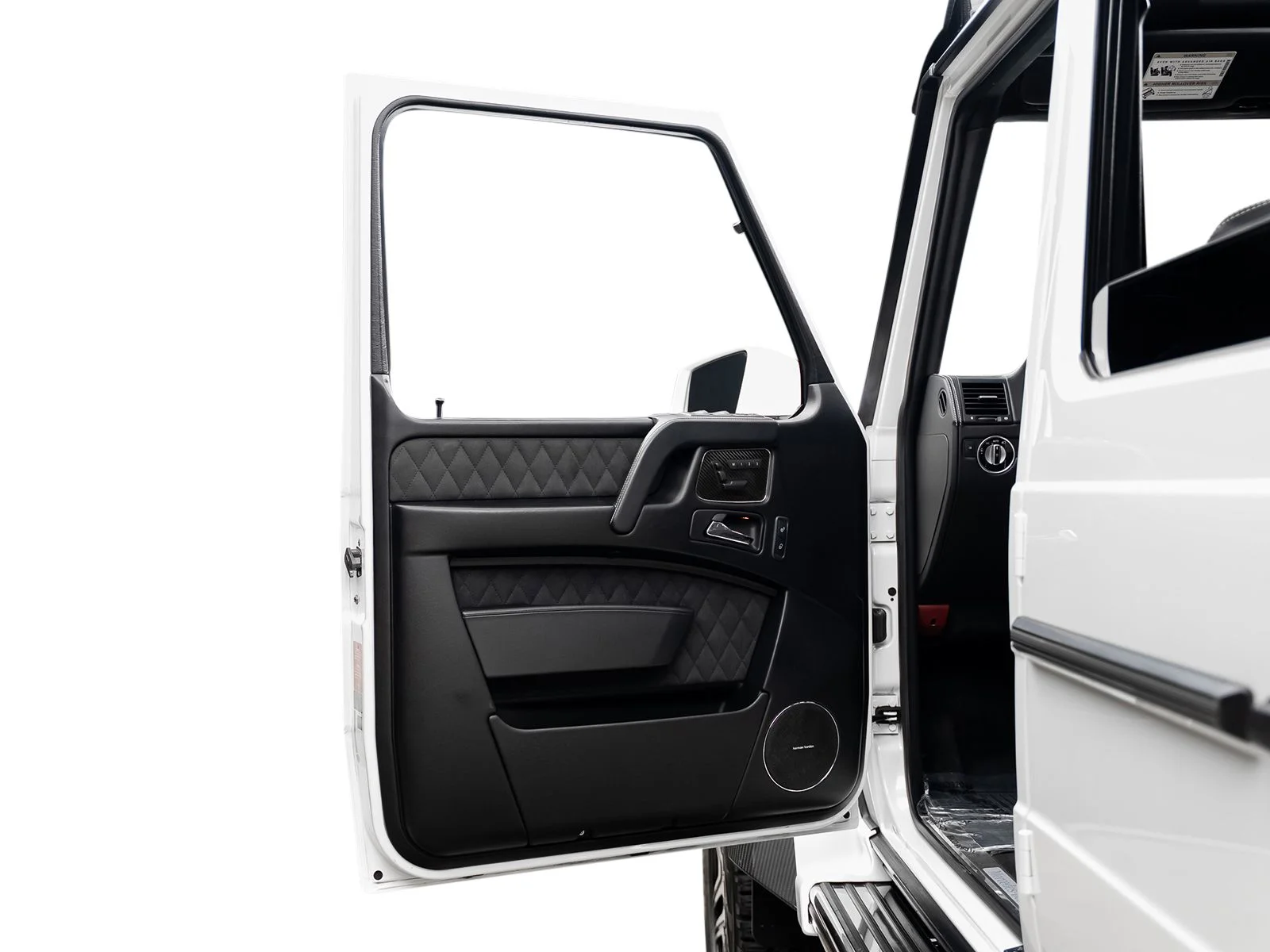 Used 2017 White Mercedes-Benz G 550 Squared image 57
