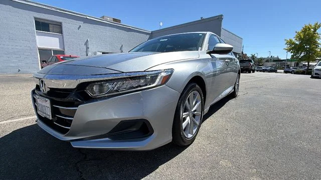 Used 2021 Silver Honda LX image 9
