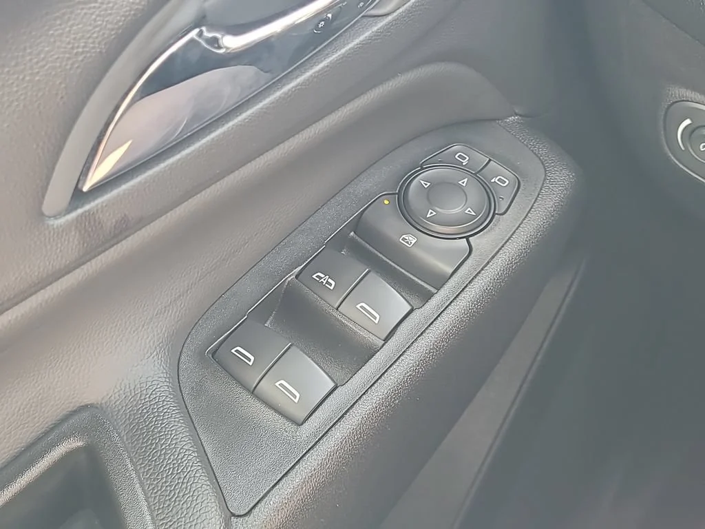 Used 2022 CHERRY RED TINTCOAT Chevrolet LT image 18