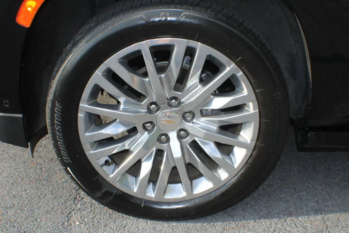 Used 2023 BLACK Chevrolet High Country image 5
