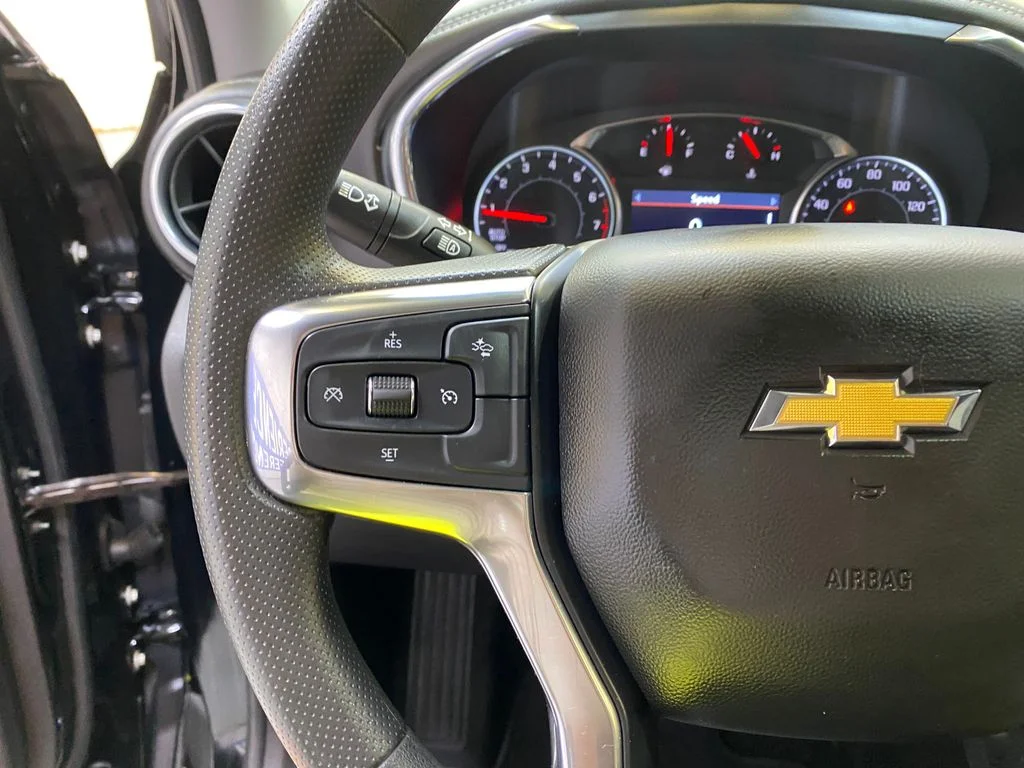 Used 2025 Black Chevrolet LT image 32