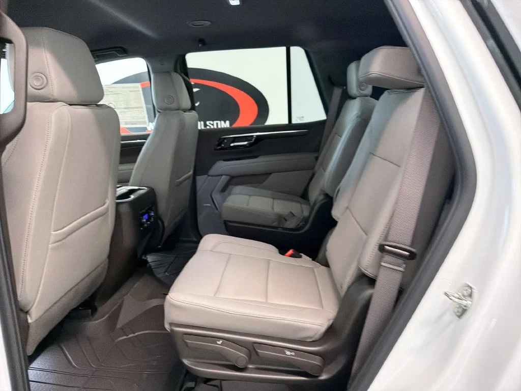 New 2027 Summit White Chevrolet LT image 13